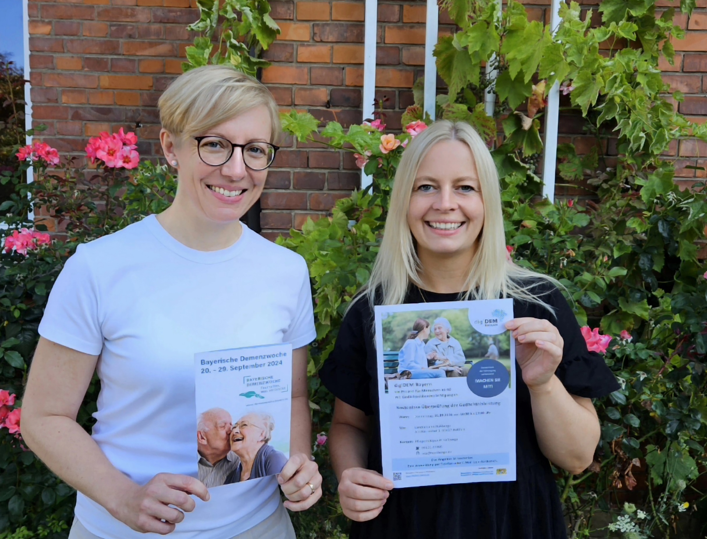 Kathrin Glaubrecht und Nadja Pfeifer von der Pflege- und Wohnberatungsstelle Haßberge. Foto: Vera Ksinski.